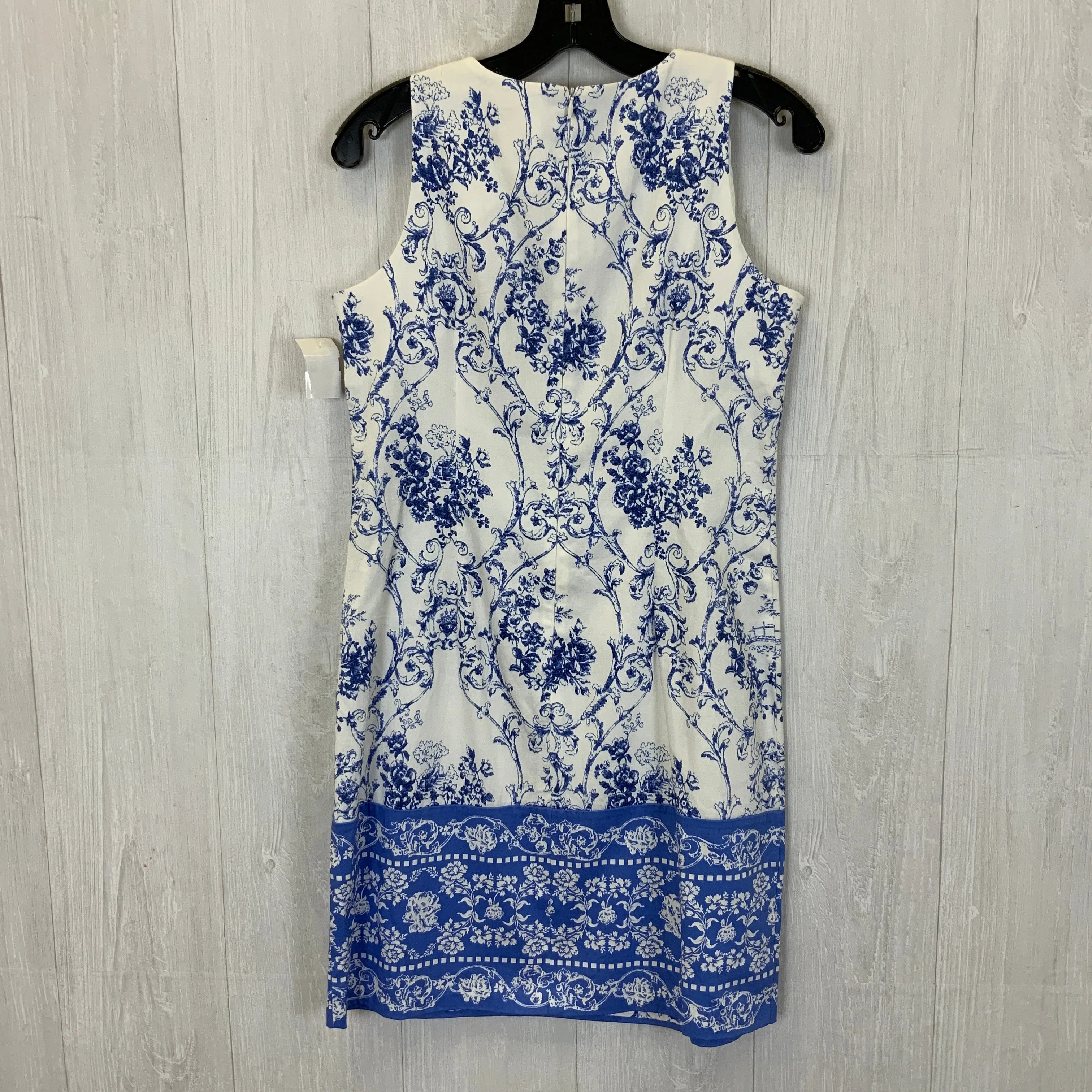 Dress Casual Short By London Times  Size: 4